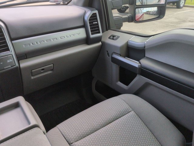 Certified 2022 Ford F350 XLT w/ XLT Premium Package AWD/4WD image 17