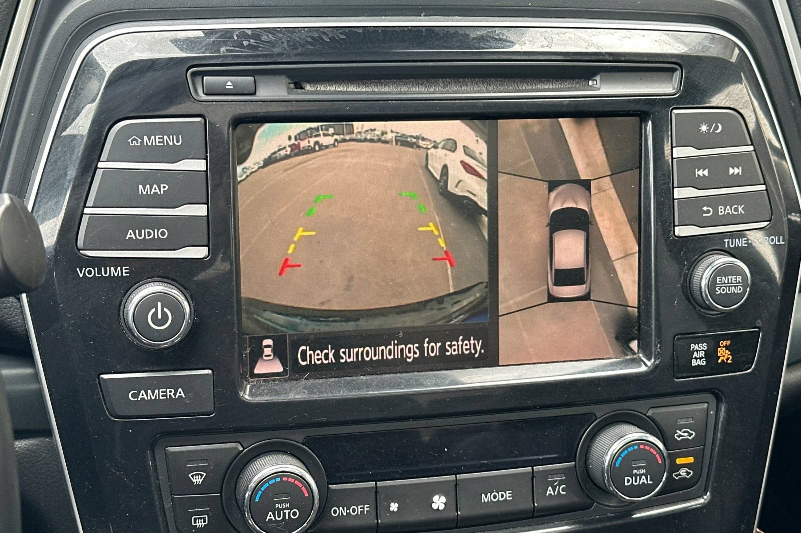 Used 2019 Nissan Maxima SR w/ Premium Package FWD image 17