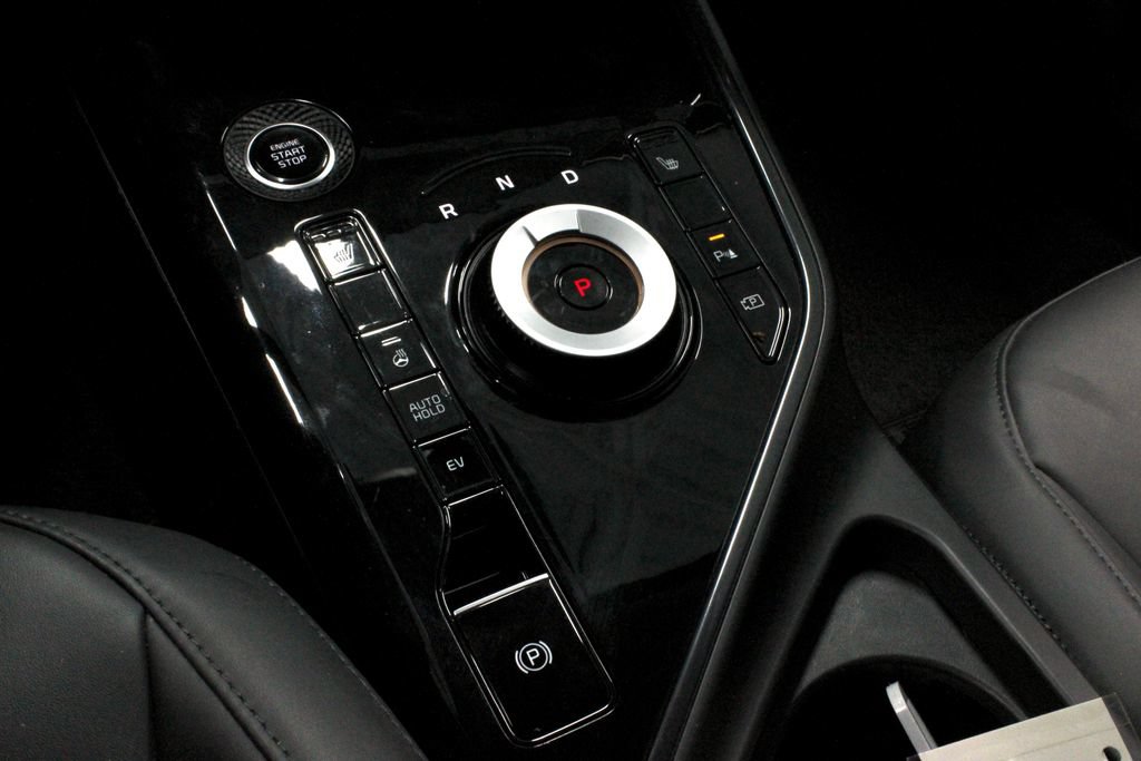 Used 2023 Kia Niro EX w/ EX Cold Weather Package FWD image 30