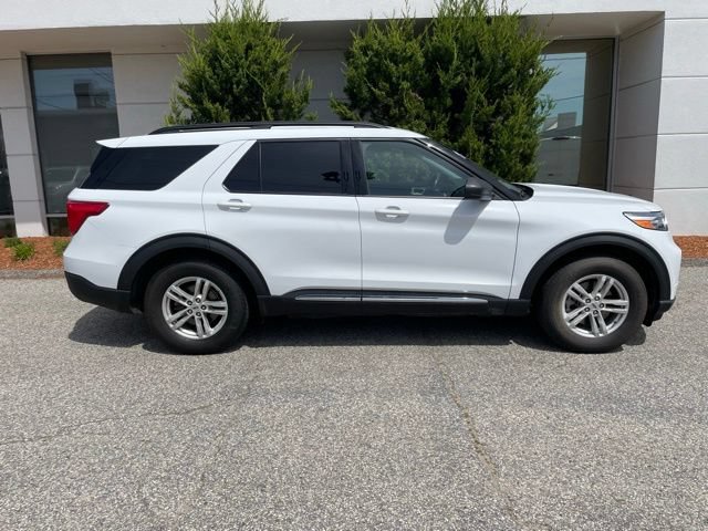 Certified 2020 Ford Explorer XLT w/ Comfort Package AWD/4WD image 3