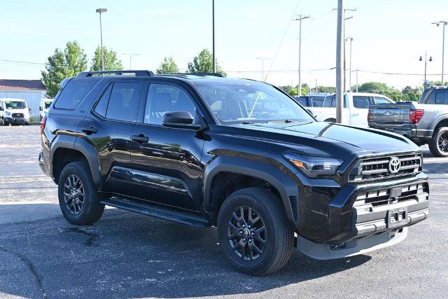 Used 2025 Toyota 4Runner SR5 AWD/4WD image 7