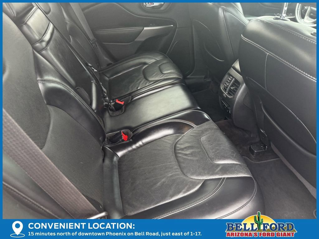 Used 2019 Jeep Cherokee Limited image 13