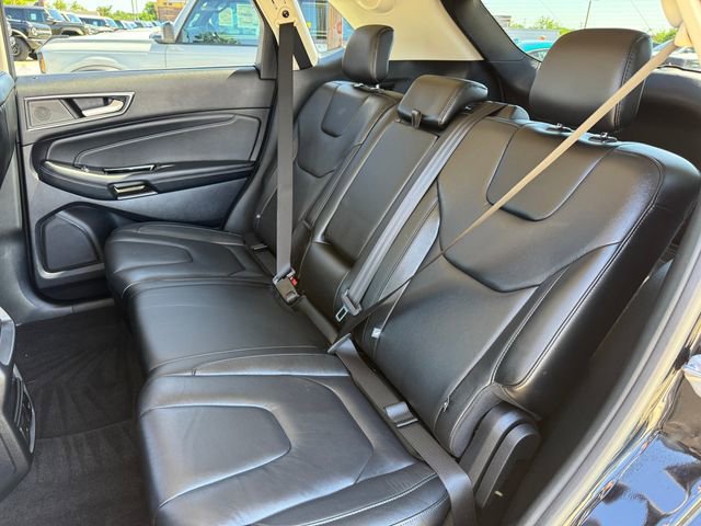 Certified 2019 Ford Edge Titanium w/ Class II Trailer Tow Package AWD/4WD image 16