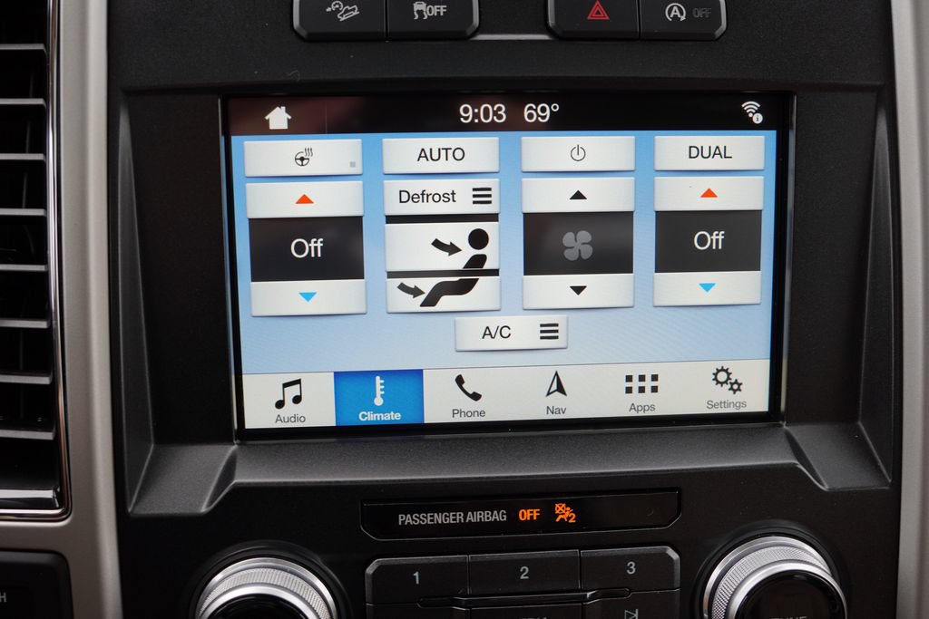 Certified 2018 Ford F150 Lariat w/ Equipment Group 502A Luxury AWD/4WD image 29