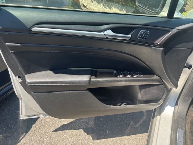 Certified 2017 Ford Fusion Titanium FWD image 19
