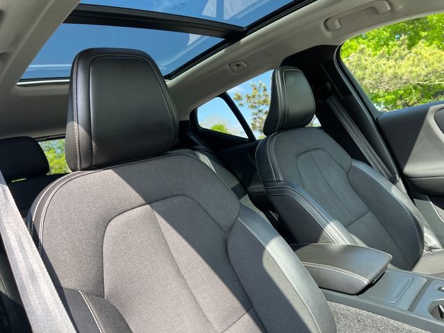 Used 2020 Volvo XC40 T5 Momentum w/ Protection Package Premier AWD/4WD image 36