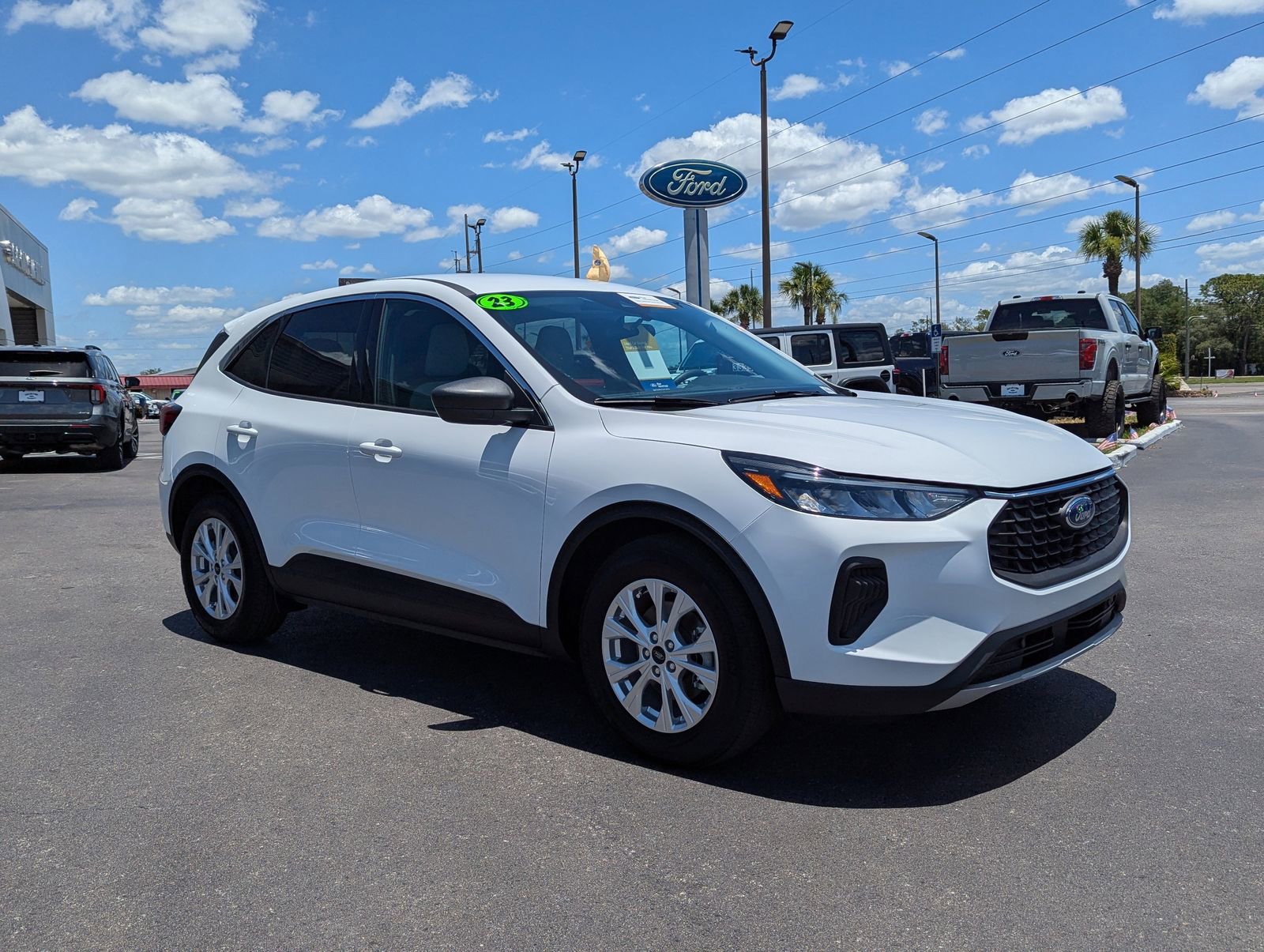 Certified 2023 Ford Escape Active FWD image 2