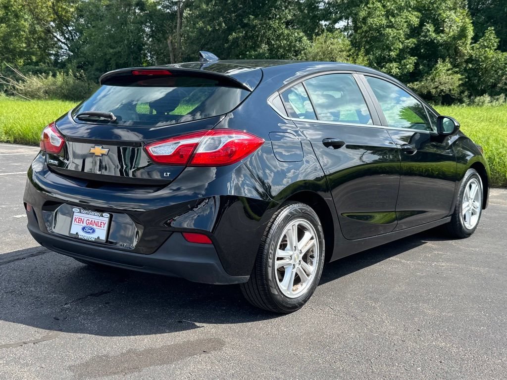 Used 2017 Chevrolet Cruze LT FWD image 9