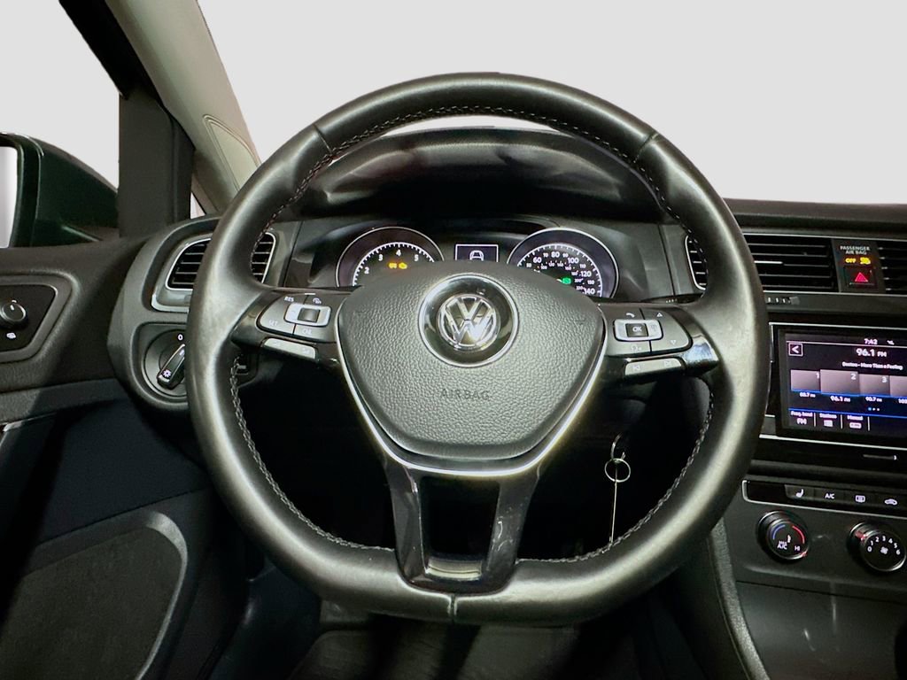 Used 2018 Volkswagen Golf S AWD/4WD image 13