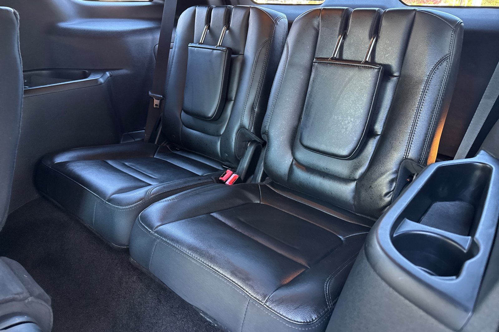 Certified 2018 Ford Explorer XLT w/ Equipment Group 202A AWD/4WD image 15