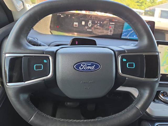 Certified 2025 Ford Expedition Active AWD/4WD image 28