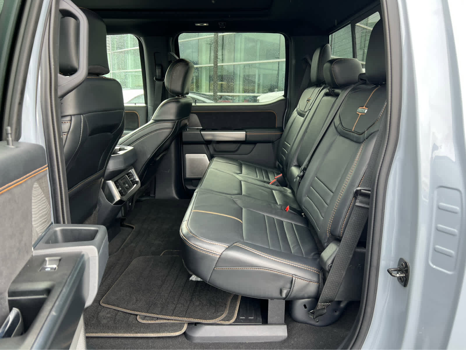 Certified 2024 Ford F450 Platinum w/ FX4 Off-Road Package AWD/4WD image 28