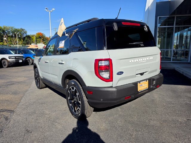 Certified 2023 Ford Bronco Sport Outer Banks AWD/4WD image 5