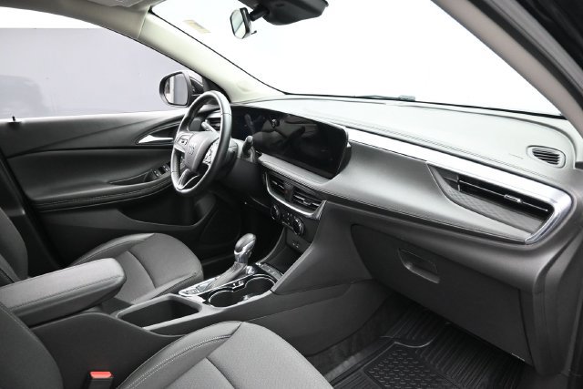 Used 2025 Buick Encore GX Preferred FWD image 30
