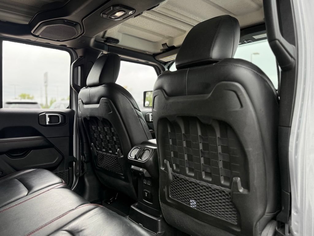 Used 2018 Jeep Wrangler Unlimited Rubicon w/ Uconnect 4C Nav & Sound Group AWD/4WD image 17