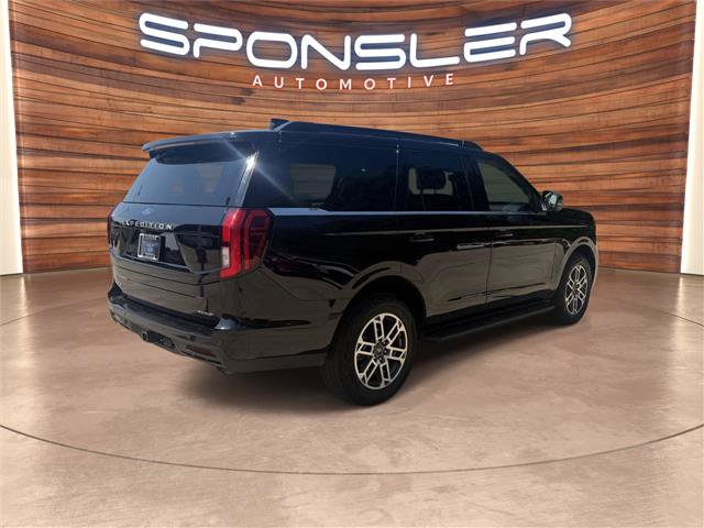 Certified 2025 Ford Expedition Active AWD/4WD image 7