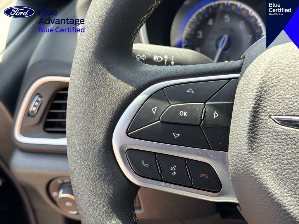 Used 2026 Chrysler Pacifica Select FWD image 20
