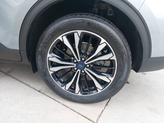 Certified 2022 Ford Escape SE w/ SE Sport Appearance Package FWD image 31