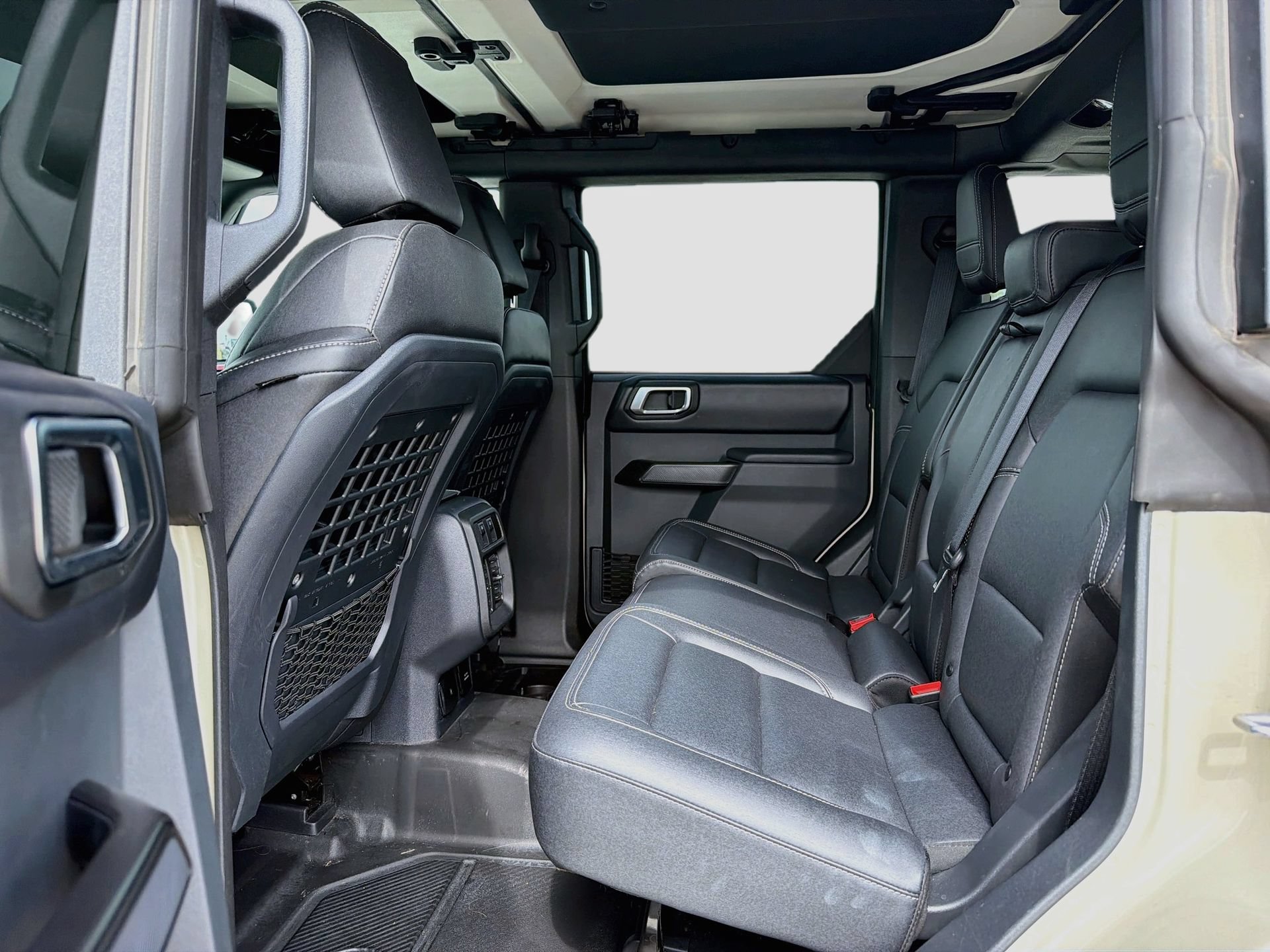 Certified 2025 Ford Bronco Badlands AWD/4WD image 24