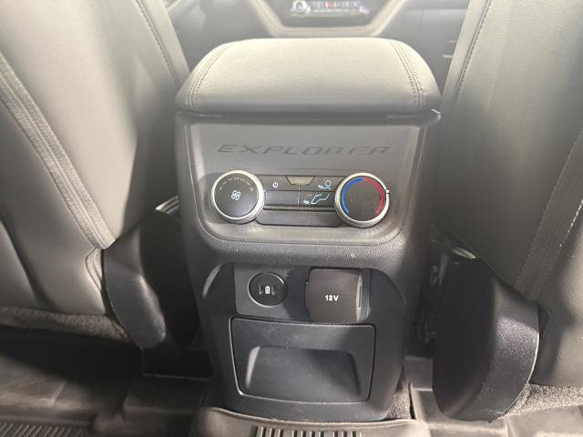 Certified 2025 Ford Explorer Active w/ Active Comfort Package AWD/4WD image 15