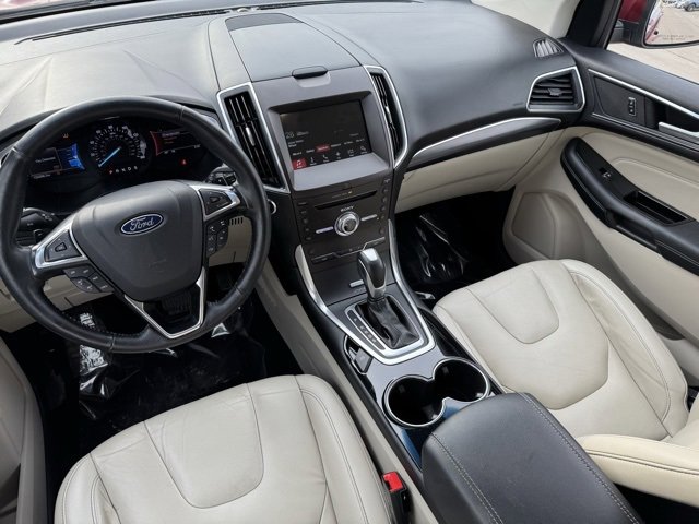 Certified 2017 Ford Edge Titanium w/ Technology Package image 6