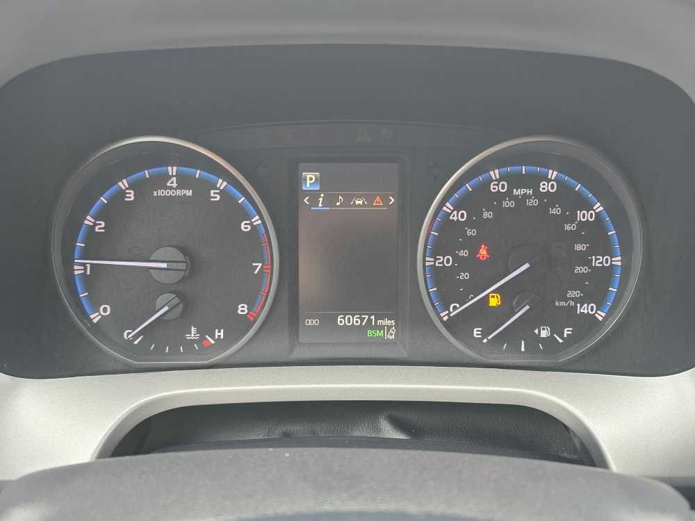 Used 2018 Toyota RAV4 Adventure image 20