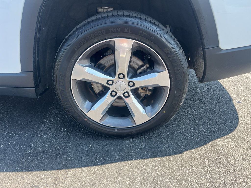 Used 2021 Jeep Grand Cherokee L Limited AWD/4WD image 9