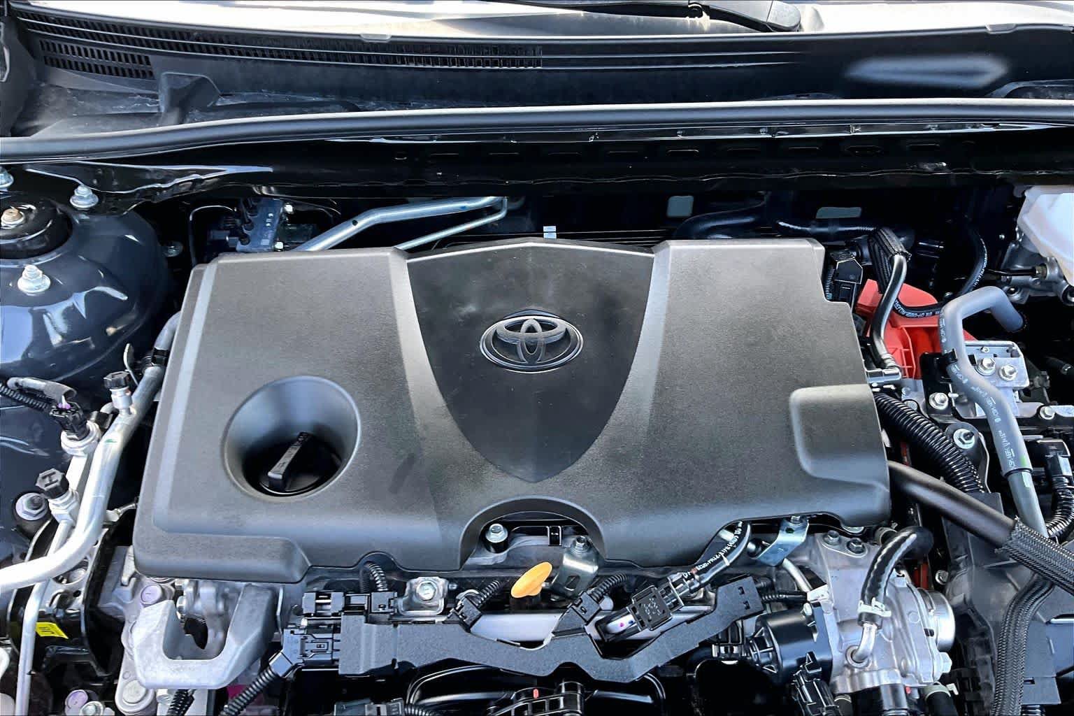 Used 2025 Toyota Camry XLE w/ Premium Plus Package FWD image 33