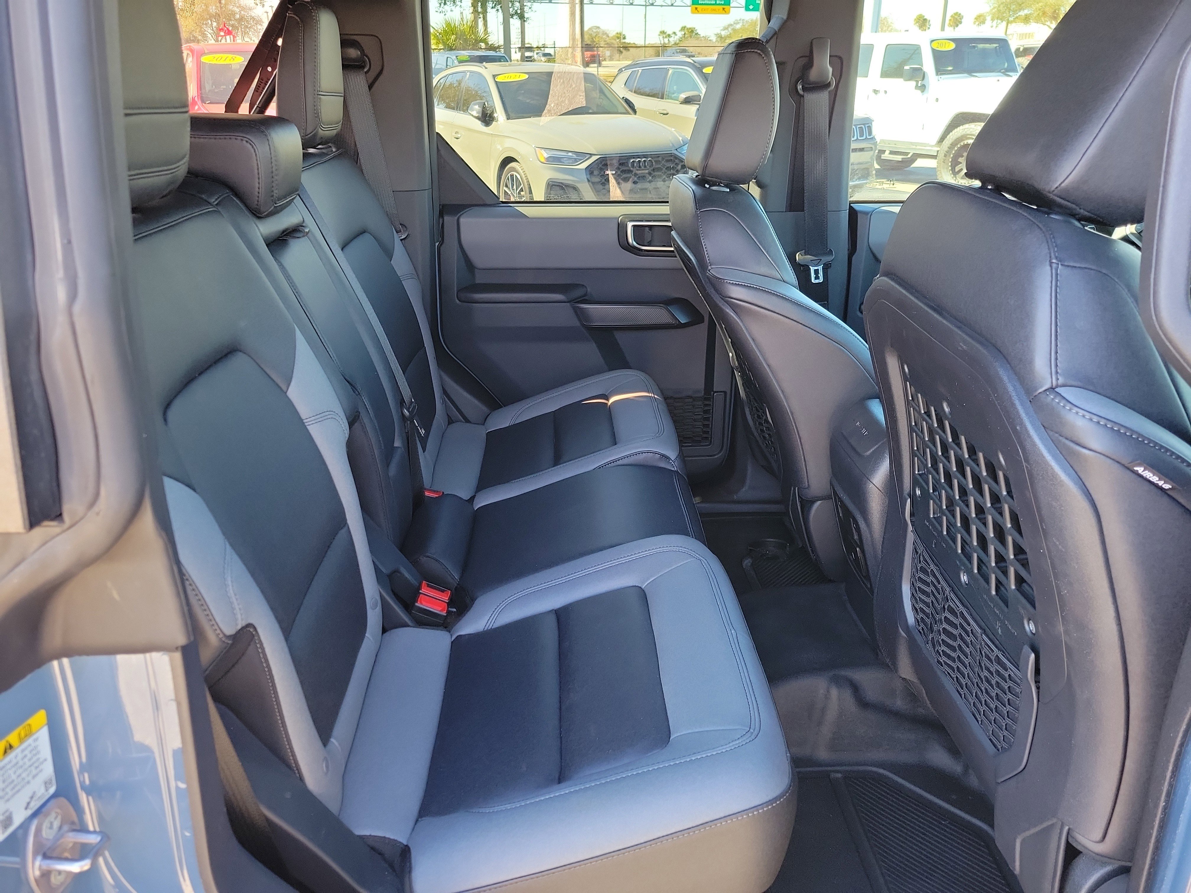 Certified 2024 Ford Bronco Black Diamond image 27