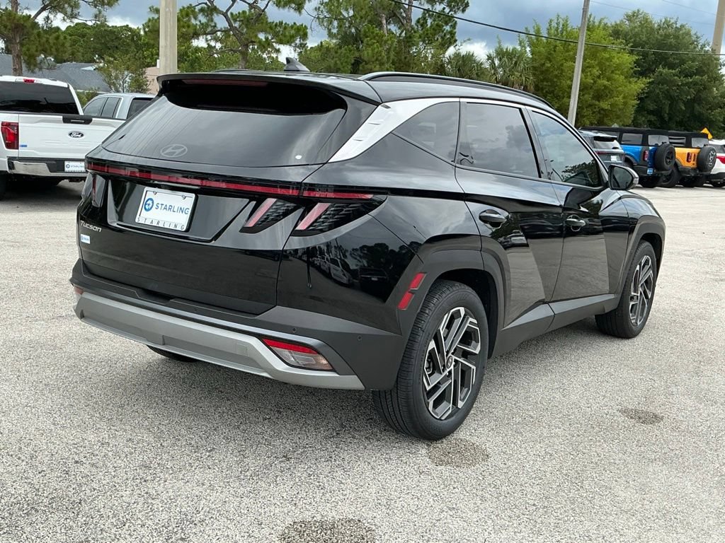 Used 2025 Hyundai Tucson Limited FWD image 15