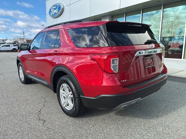 Certified 2023 Ford Explorer XLT w/ Equipment Group 202A image 3