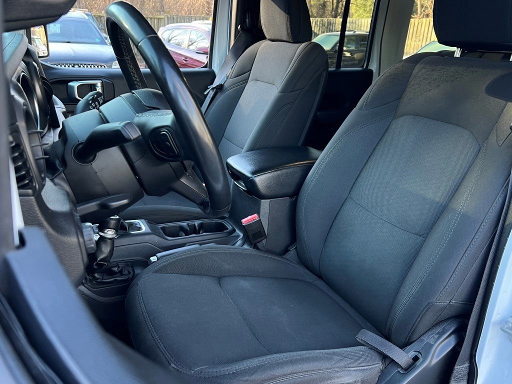 Used 2022 Jeep Wrangler Unlimited Sport image 15