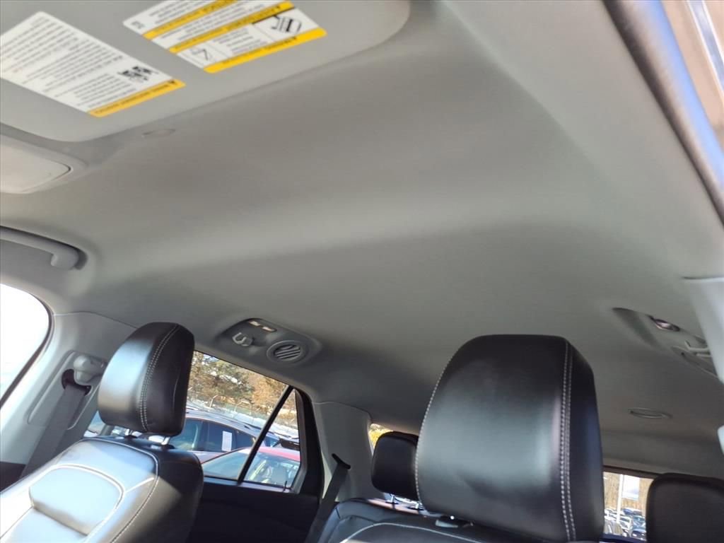 Certified 2023 Ford Explorer XLT w/ Equipment Group 202A image 14