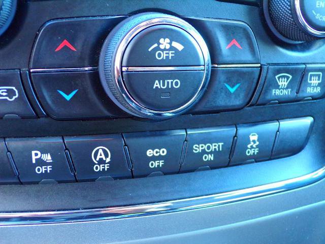 Used 2019 Jeep Grand Cherokee Laredo AWD/4WD image 19