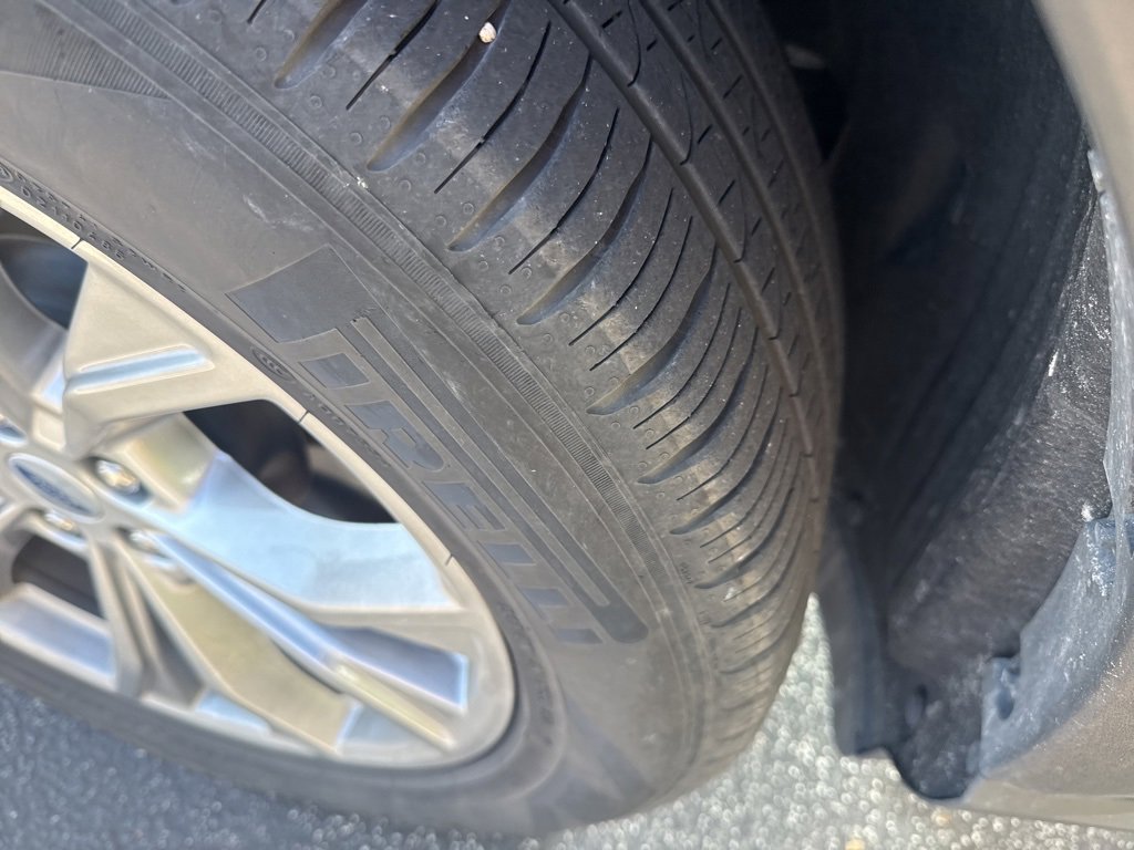 Certified 2022 Ford Explorer XLT w/ Equipment Group 202A image 12