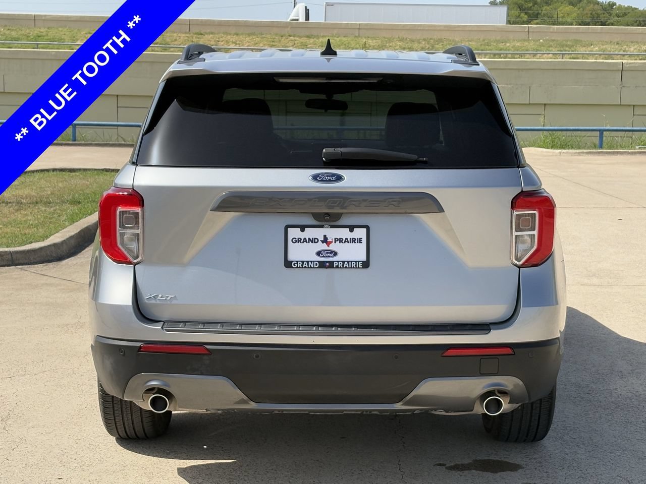Certified 2023 Ford Explorer XLT w/ Equipment Group 202A RWD image 7