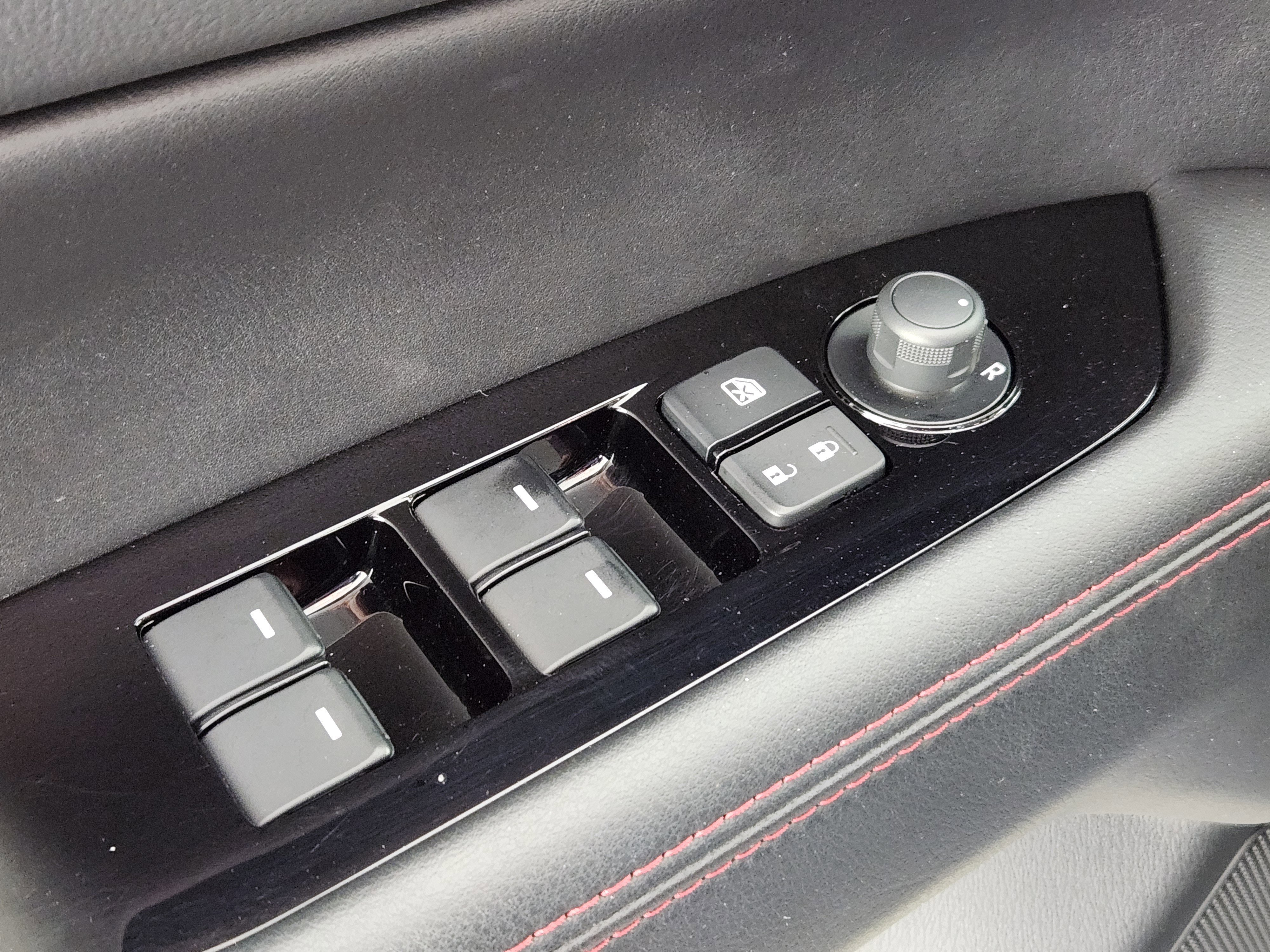 Used 2023 MAZDA CX-5 Carbon Edition image 17