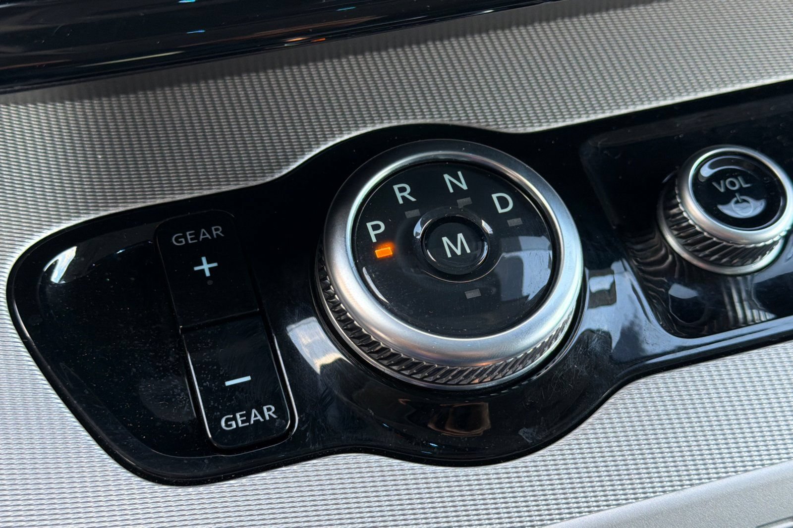 Certified 2025 Ford Expedition Active AWD/4WD image 26