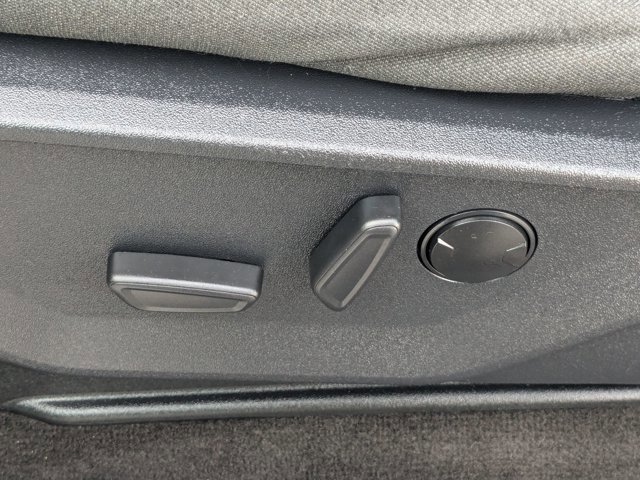 Certified 2022 Ford F150 XLT w/ Equipment Group 302A High image 16