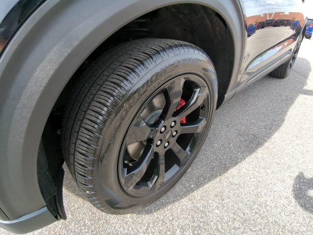 Certified 2024 Ford Explorer ST w/ Equipment Group 401A AWD/4WD image 12
