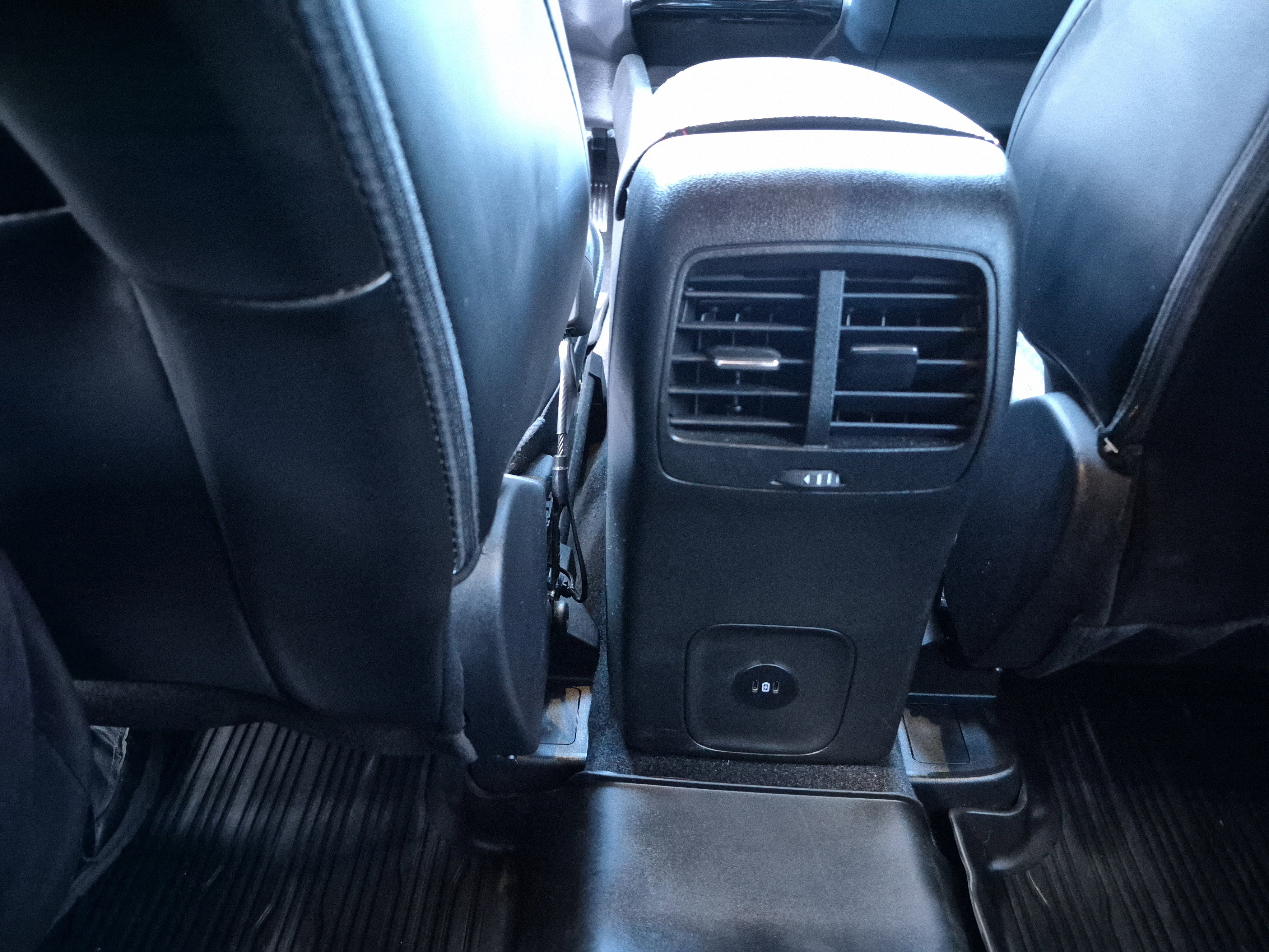 Certified 2025 Ford Escape ST-Line w/ Tech Pack #1 image 18