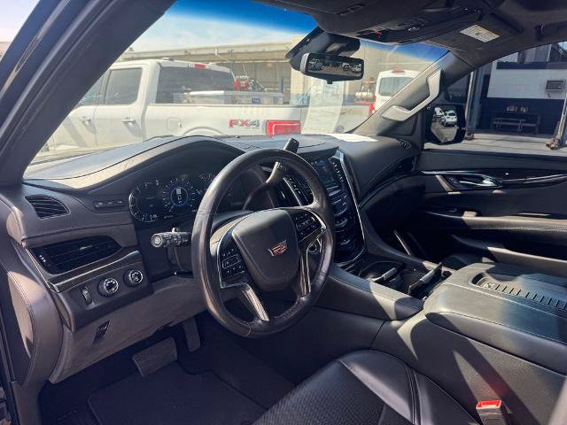 Used 2020 Cadillac Escalade ESV Platinum w/ Escalade Sport Edition AWD/4WD image 6