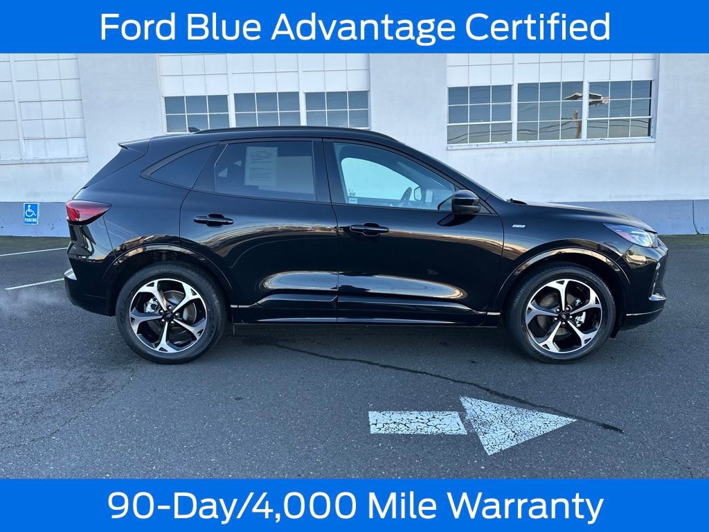 Certified 2023 Ford Escape ST-Line Elite image 7