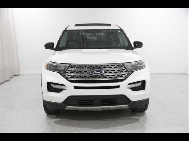 Certified 2022 Ford Explorer Limited w/ Equipment Group 301A AWD/4WD image 4