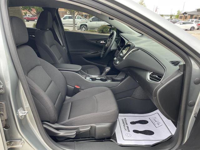 Used 2025 Chevrolet Malibu RS FWD image 19