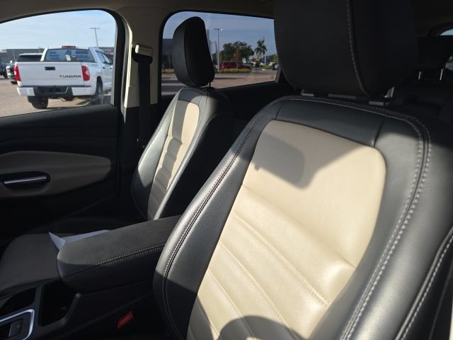 Certified 2019 Ford Escape SEL FWD image 8