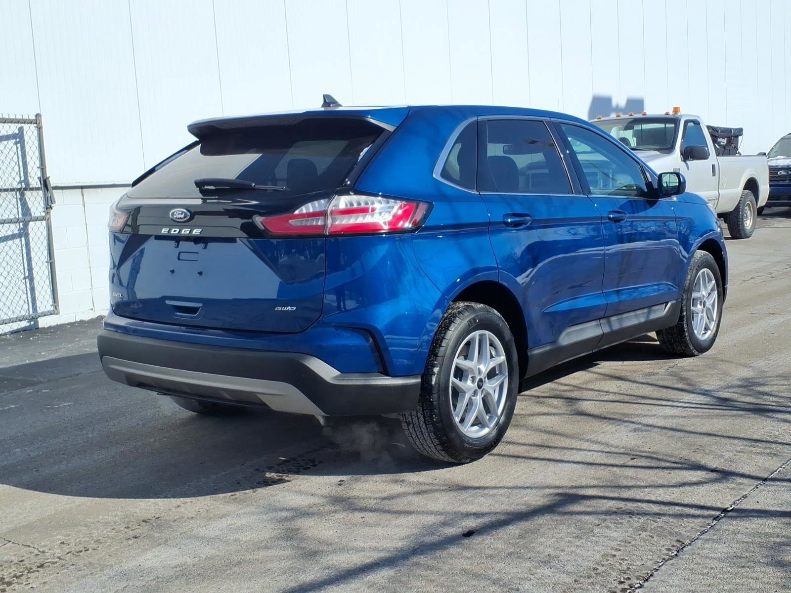 Certified 2024 Ford Edge SEL w/ Convenience Package image 4