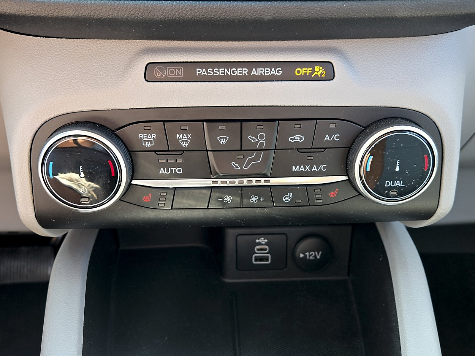 Certified 2024 Ford Escape Active AWD/4WD image 19