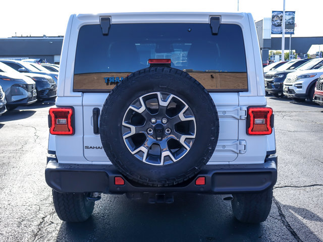 Used 2026 Jeep Wrangler Unlimited Sahara AWD/4WD image 6