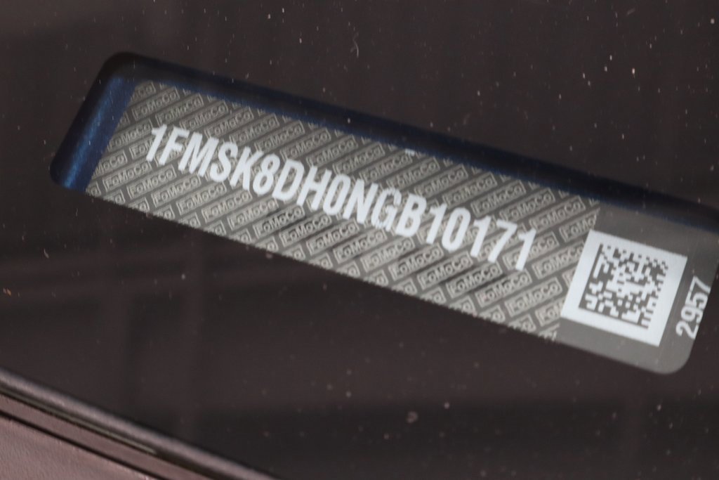 Certified 2022 Ford Explorer XLT w/ Equipment Group 202A image 34